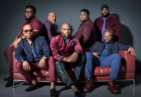 Naturally 7 - Closer Look - 25 Years Tour