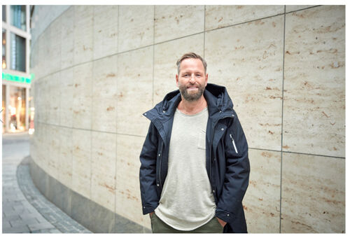 stephan-lucas-tater-und-opfer-true-crime-live-on-stage