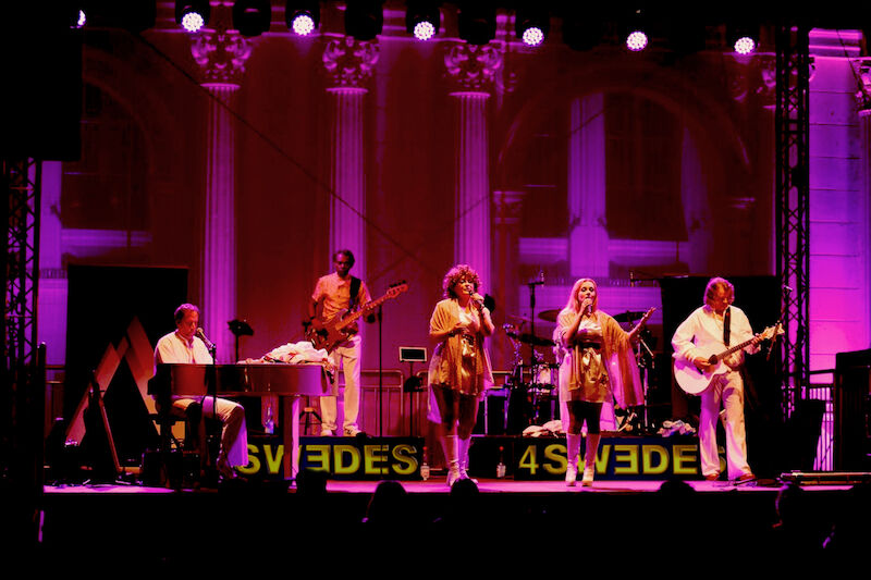4-swedes-tribute-abba-review