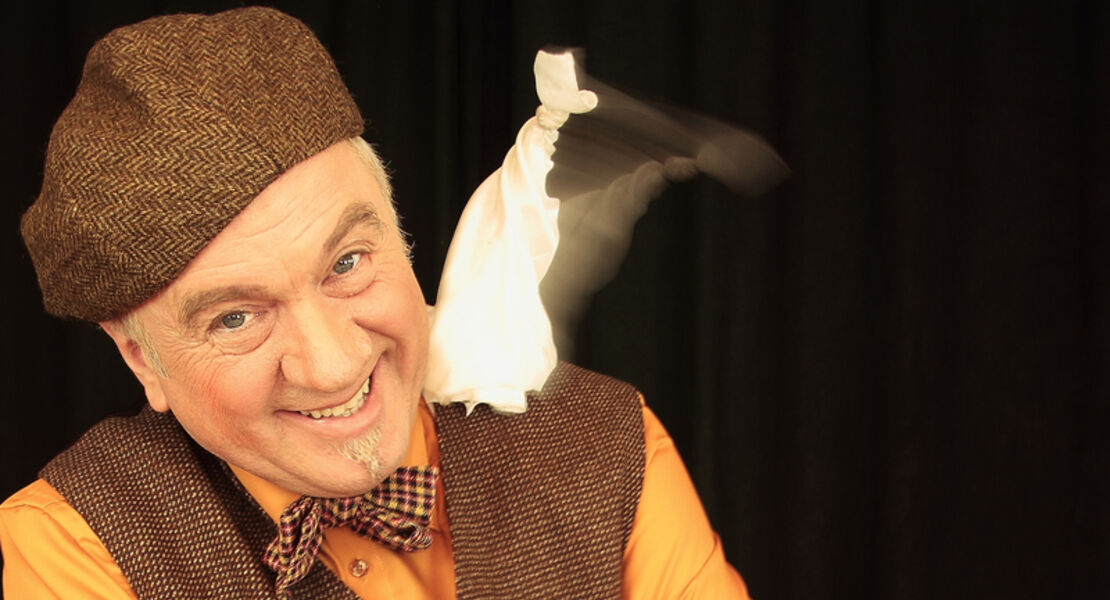 zauberkunstler-juno-und-seine-kleine-reise-in-das-land-der-grossen-wunder