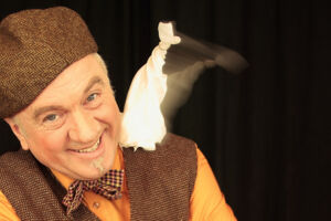 Zauberkünstler Juno und seine kleine Reise in das Land der großen Wunder