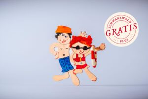 Wir bemalen ein Badepärchen aus Holz