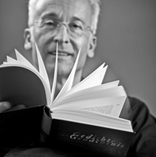 markus-weber-kabarettistische-marchenlesung-fur-jung-und-alt
