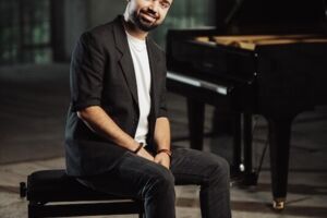 Jonathan Zelter  Nah & Unplugged 2026