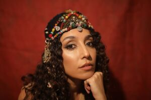 Selin Sümbültepe - Fusion Folk Pop
