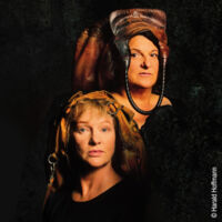 Alte Mädchen - Macht