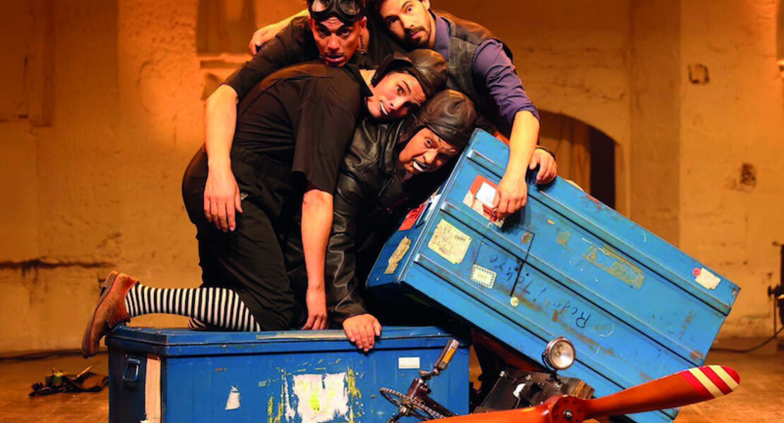 bajazzo-invasion-pantomime-clownerie-magie-und-musik