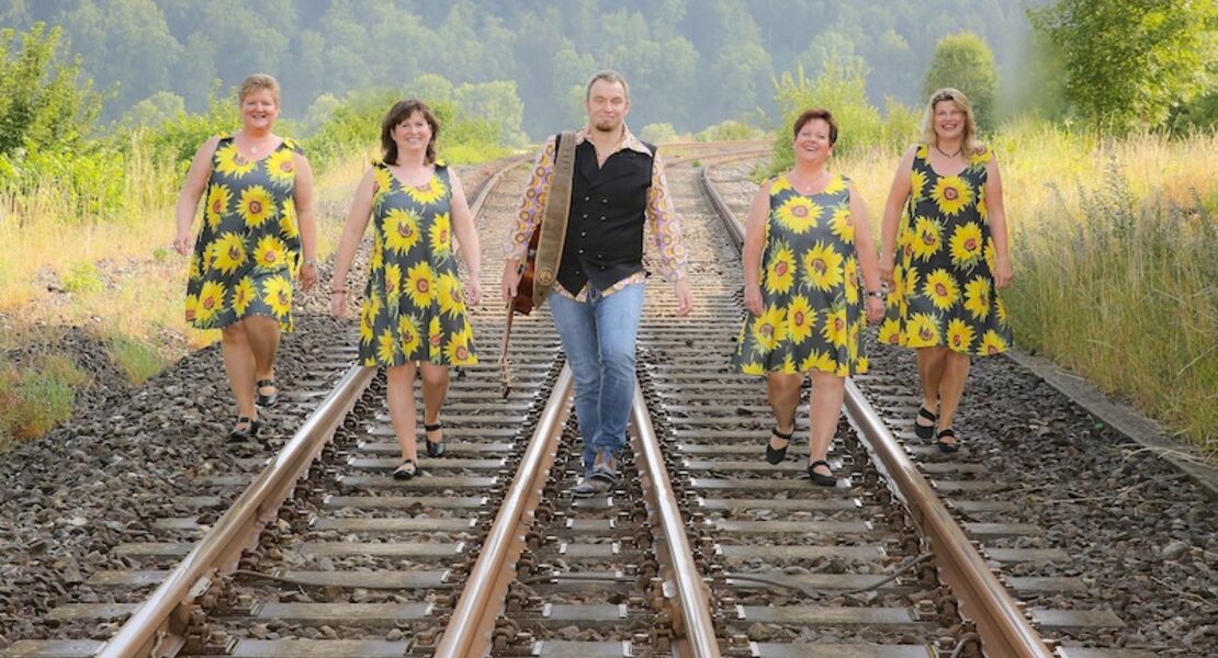 die-schrillen-fehlaperlen