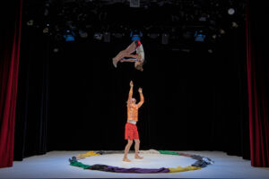 Josh & Cloé - Dual - Zeitgenössischer Zirkus