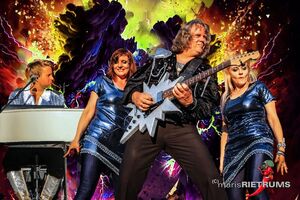 WATERLOO  THE ABBA SHOW & Streichquartett - A Tribute to ABBA